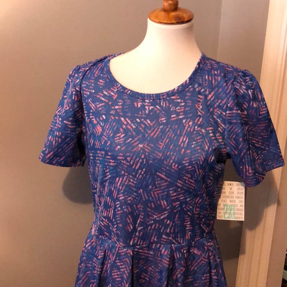 LuLaRoe 2XL Beautiful Amelia Dress Blue Pink